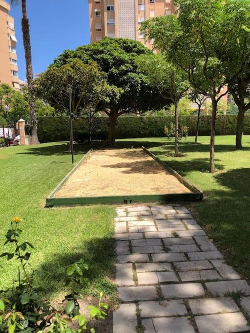 Precioso Apartamento En Urbanizacion Junto Al Mar. Alicante Eksteriør billede