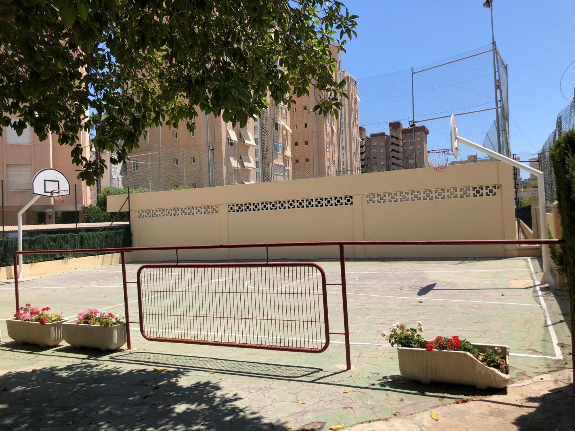 Precioso Apartamento En Urbanizacion Junto Al Mar. Alicante Eksteriør billede