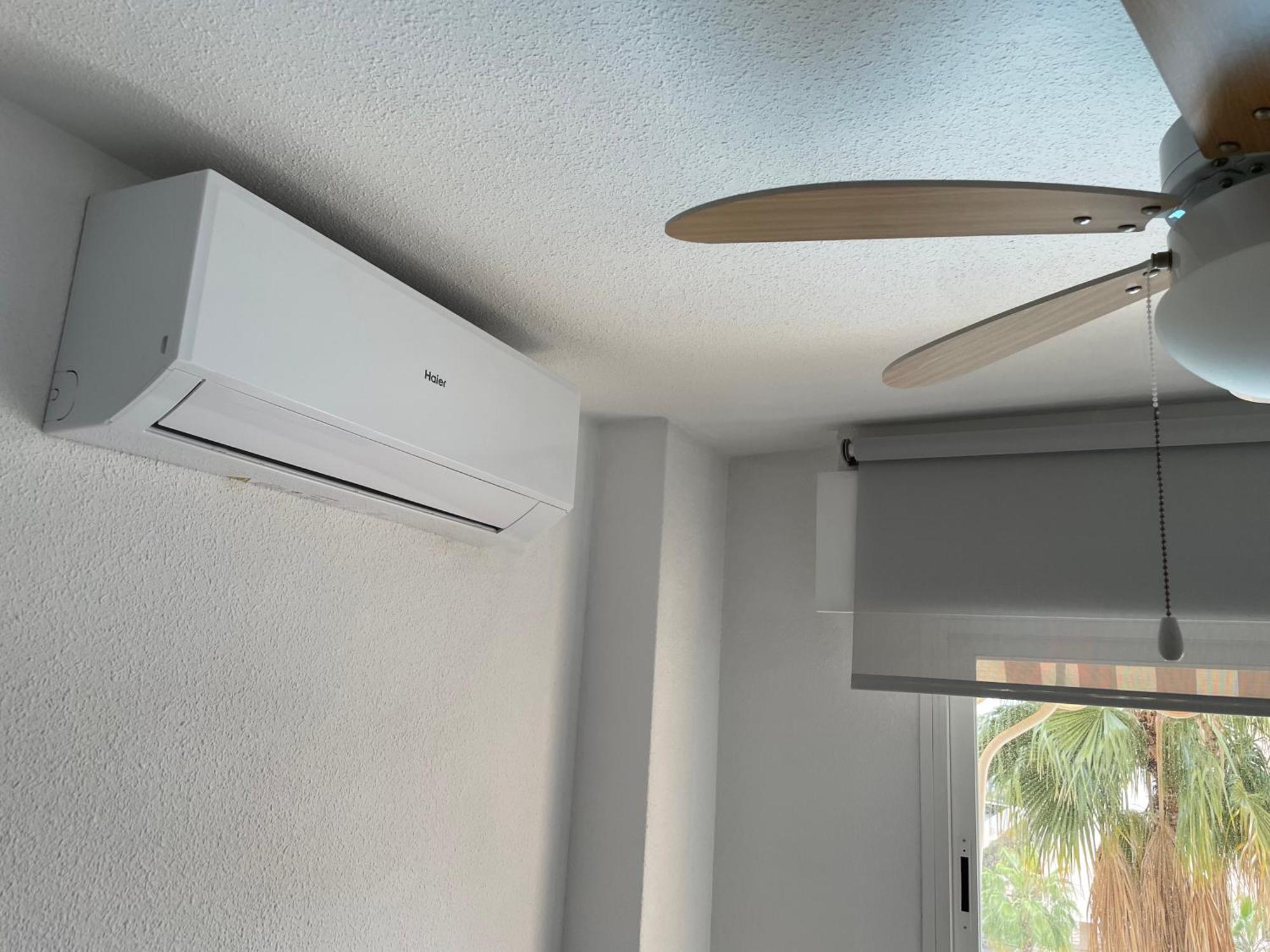 Precioso Apartamento En Urbanizacion Junto Al Mar. Alicante Eksteriør billede